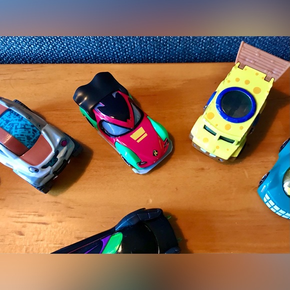 Lot MATTEL Character Cars Teen Titans Go Spongebob Plankton Maleficent Vehicles - Picture 7 of 14